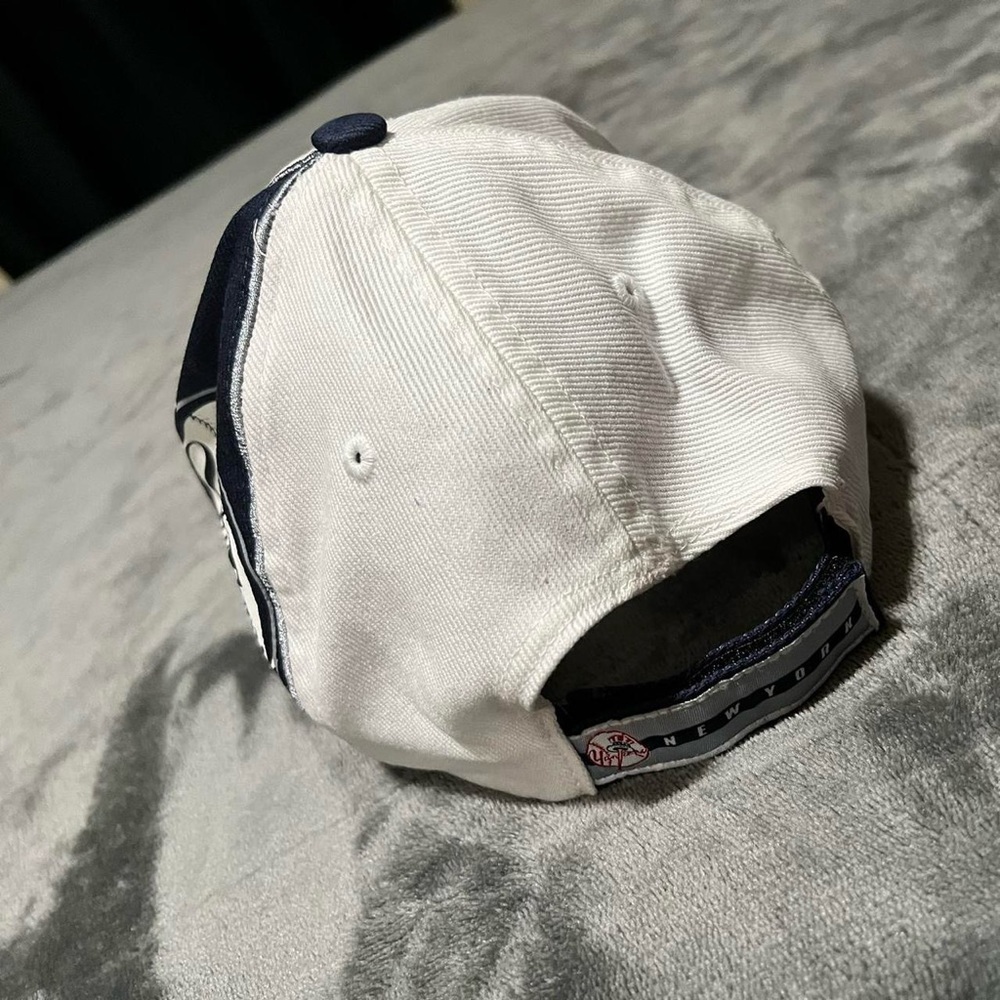 Yankees hat - Picture 7 of 7